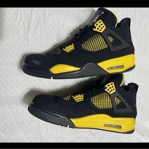 Air Jordan 4 Men's Retro Thunder Black Yellow Size 10